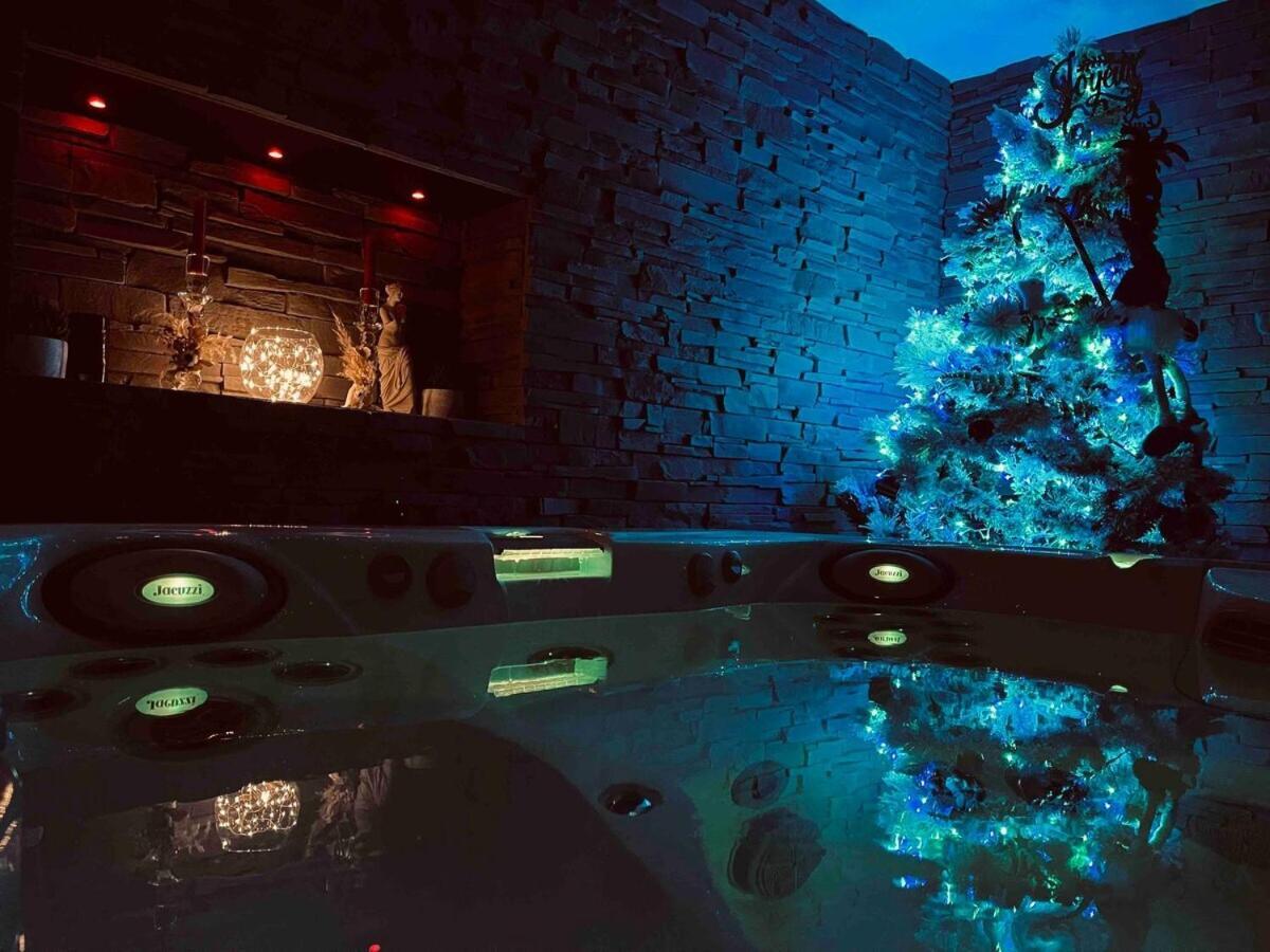 O Venus Spa Sin-le-Noble Buitenkant foto